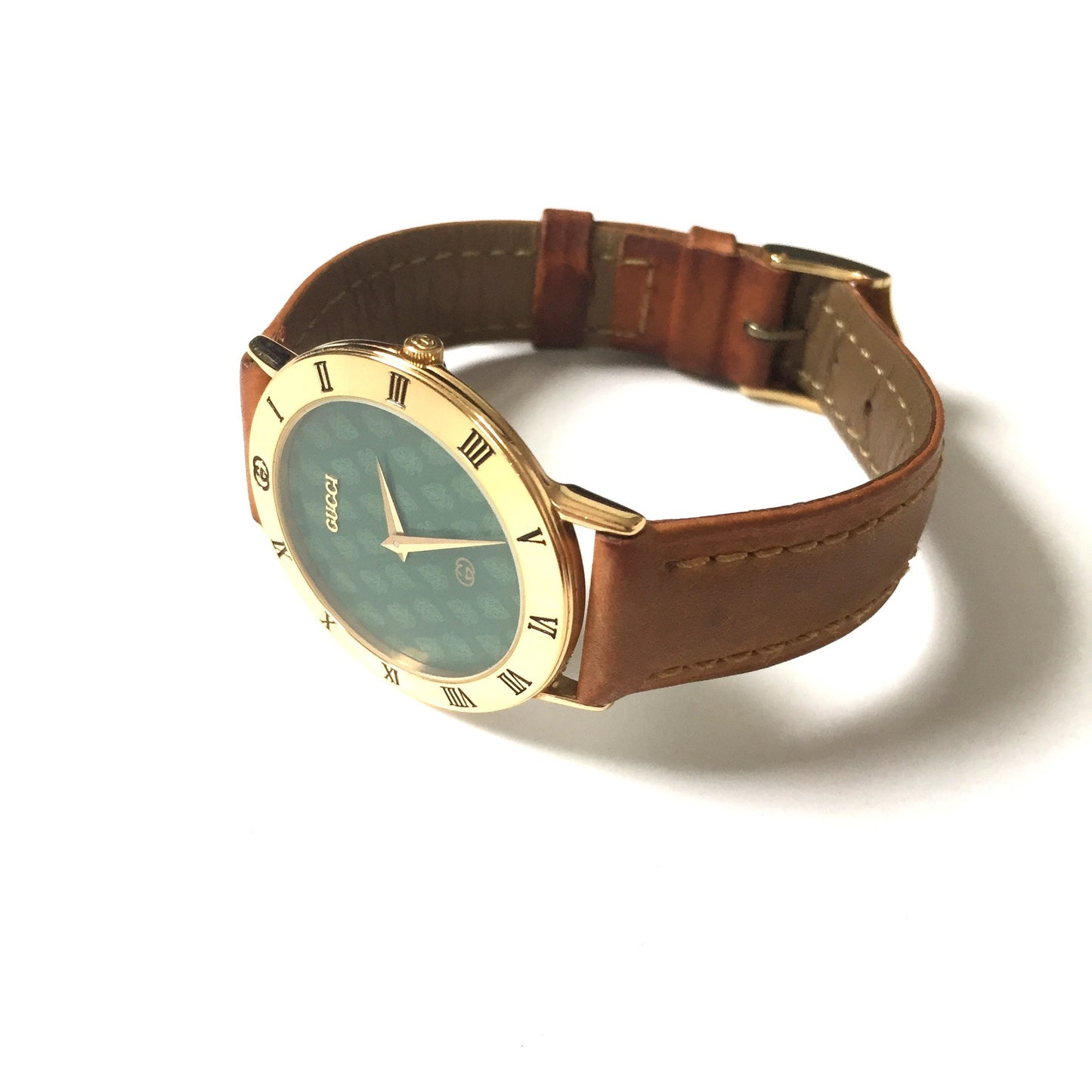 Gucci - Men's 3000M Crest Dial Watch