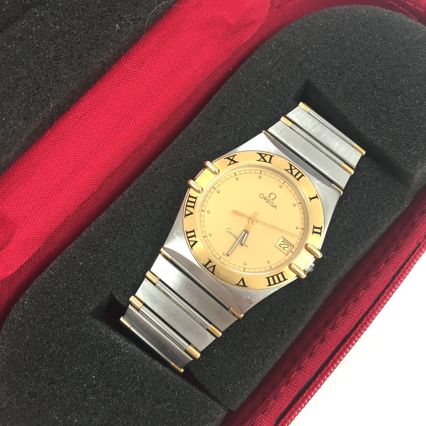 Omega - Constellation Date 18K Half Bar Watch