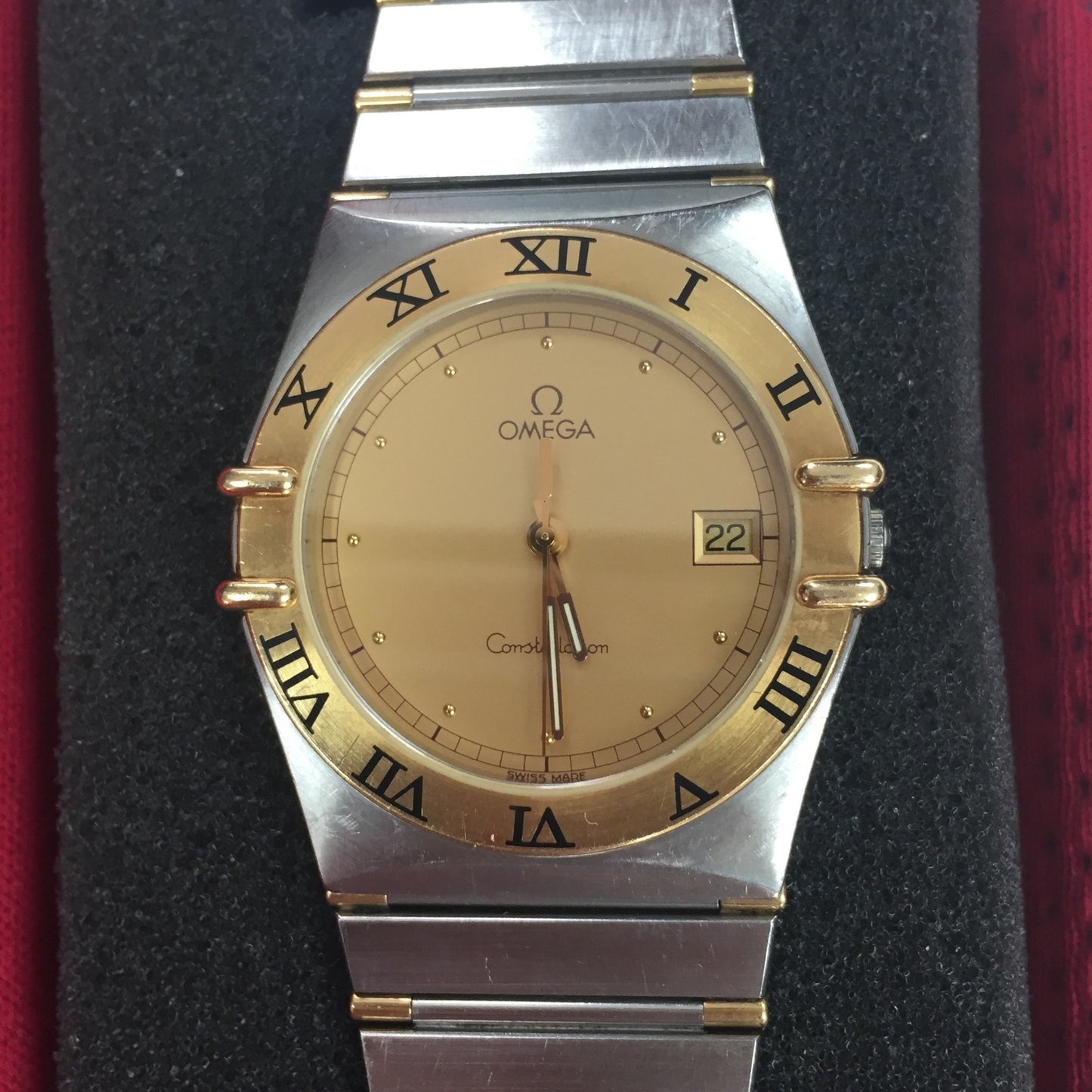 Omega - Constellation Date 18K Half Bar Watch