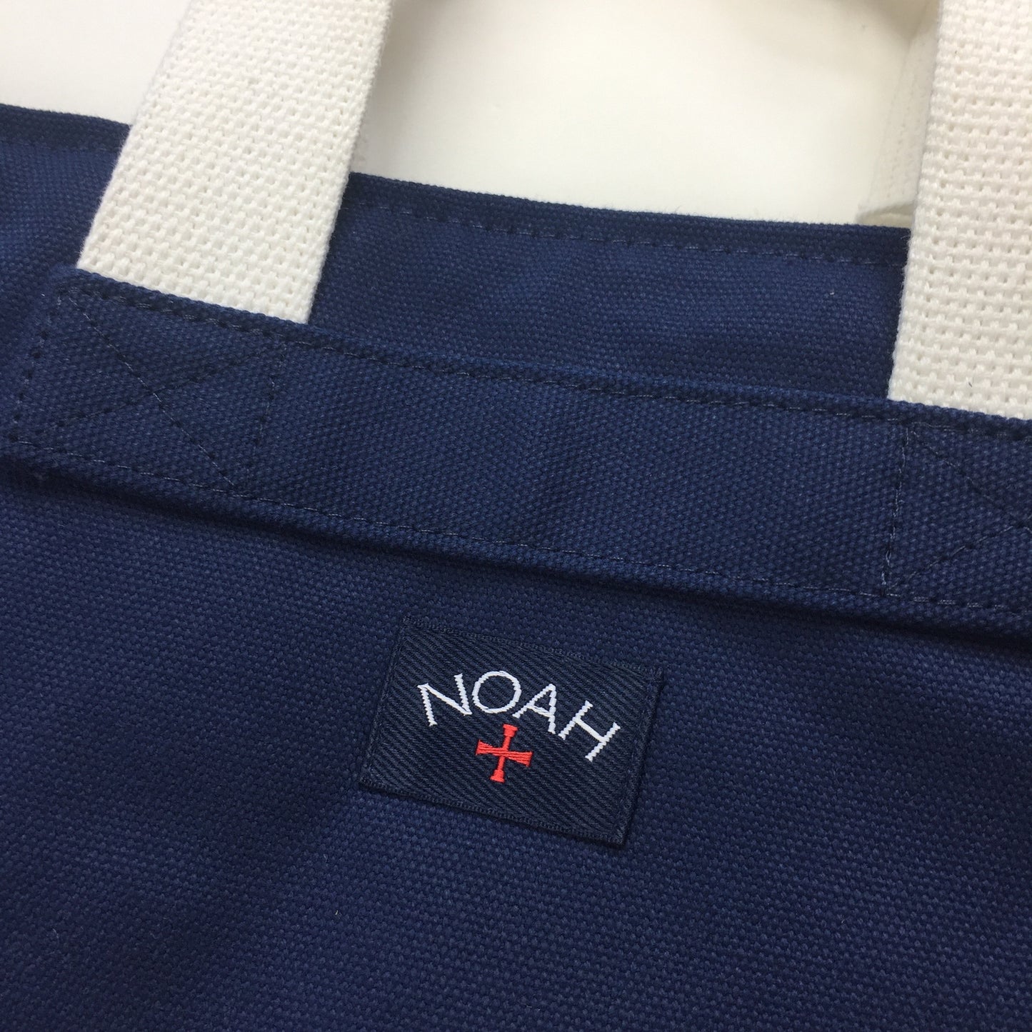 Noah - Navy Canvas Holdall Bag