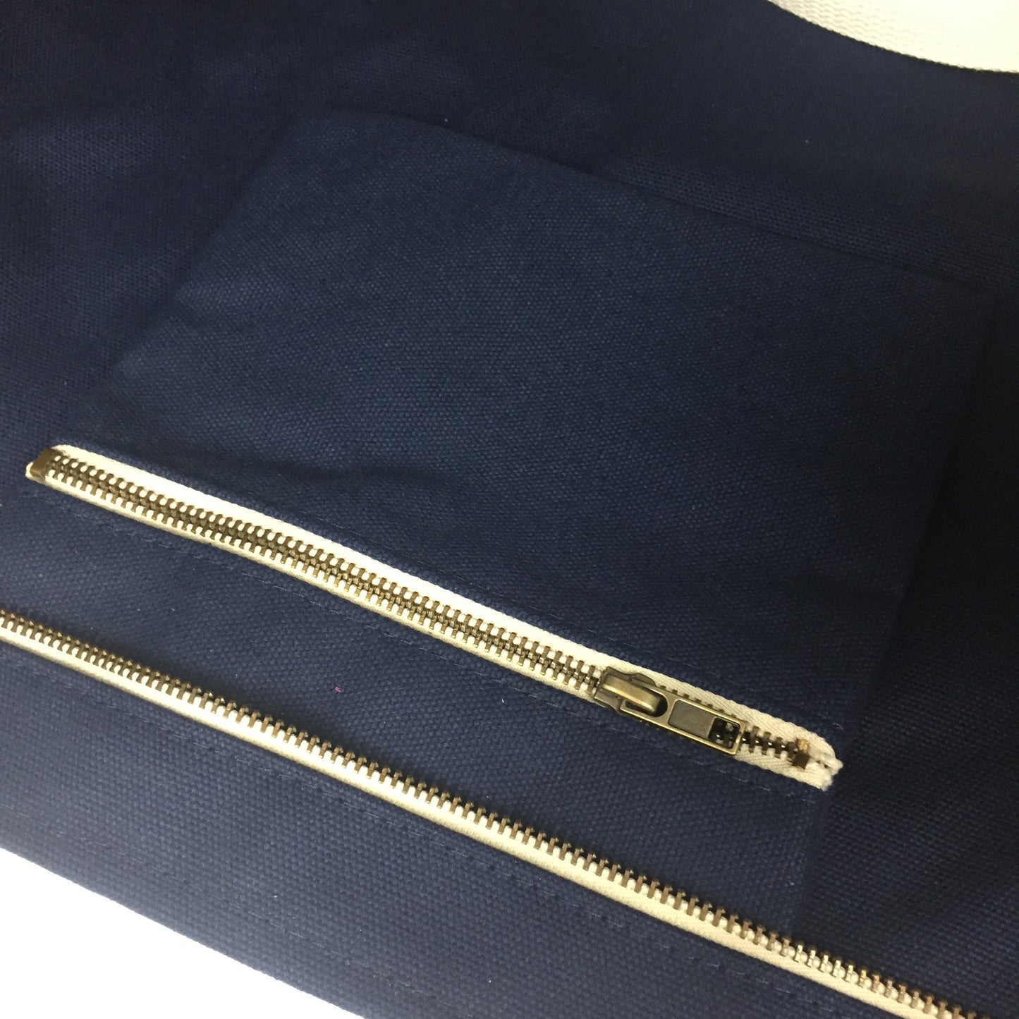 Noah - Navy Canvas Holdall Bag