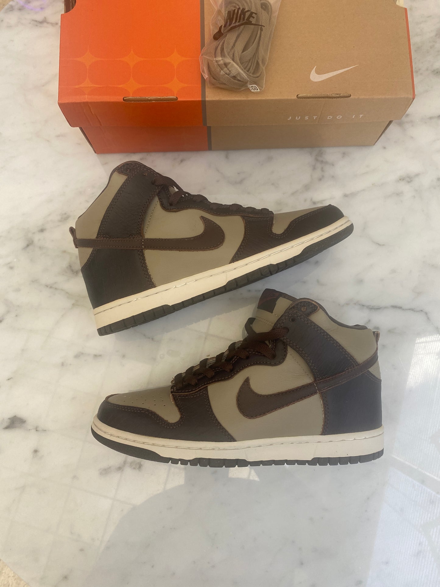 Nike - 2003 Dunk High Premium (Baroque Brown/Khaki)