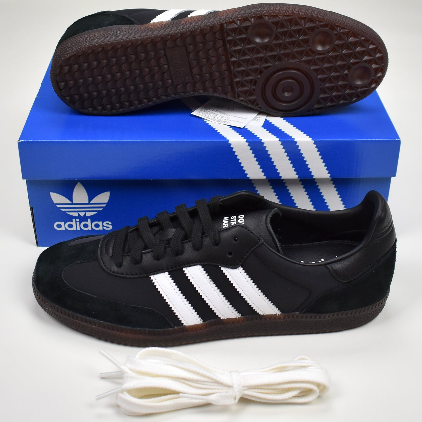 Adidas x Dover Street Market - Samba DSM Sneakers (Black)