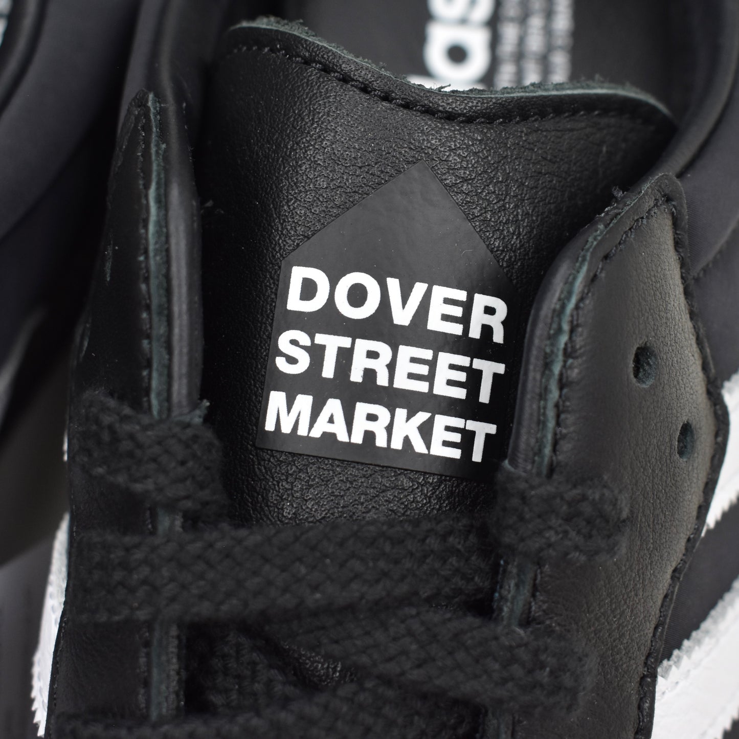 Adidas x Dover Street Market - Samba DSM Sneakers (Black)