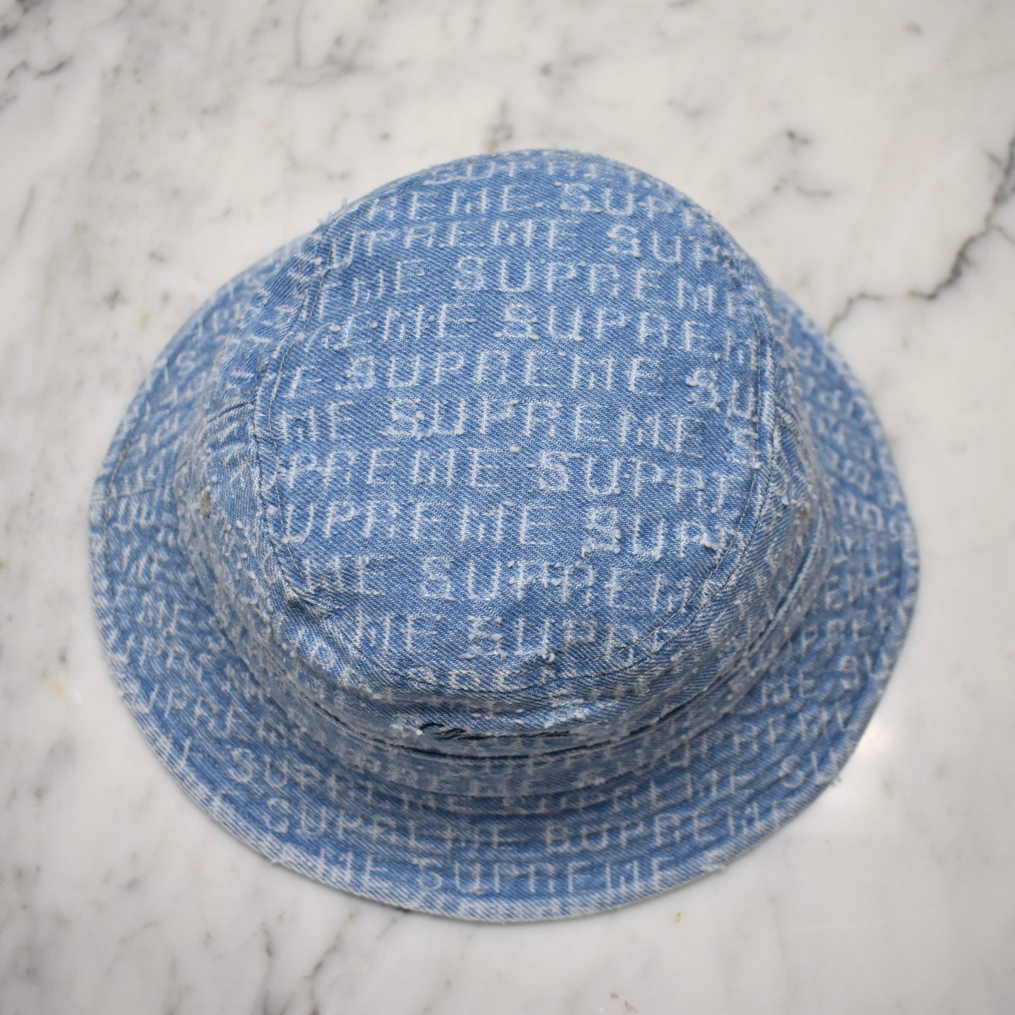 Supreme - Needle Punch Denim Logo Bucket Hat (Blue)