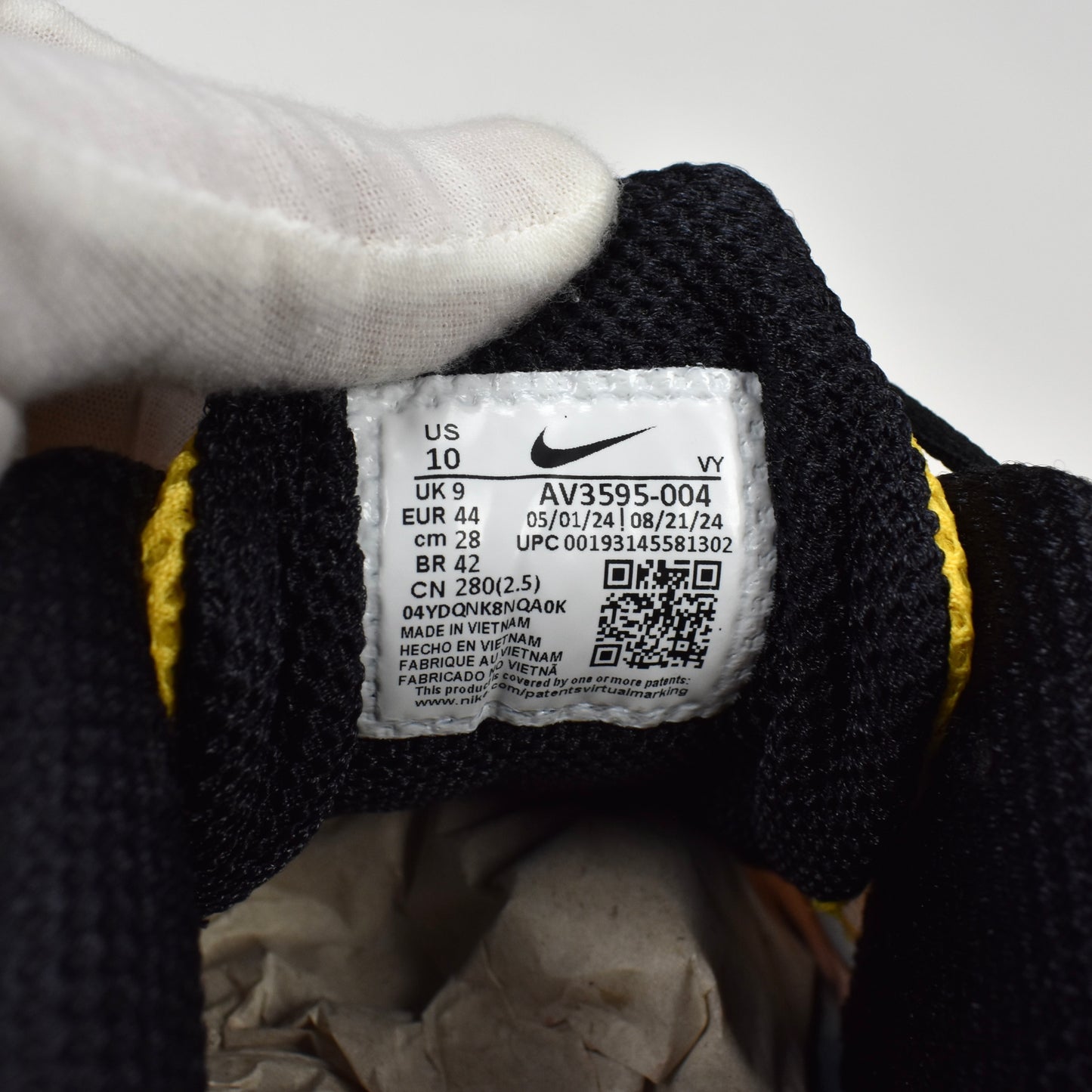 Nike - Shox TL 'Sunrise' Fade (Black/Amarillo)