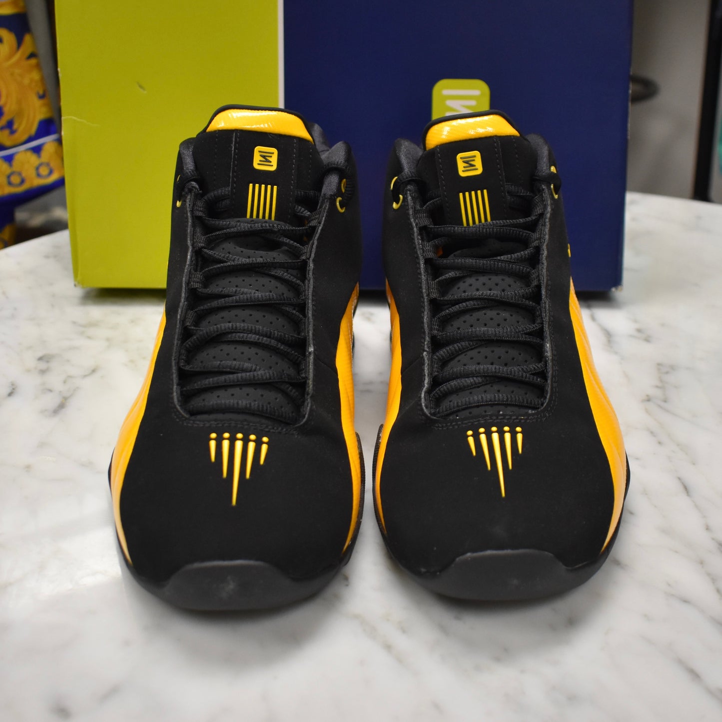 Nike - Shox BB4 (Black/University Gold)