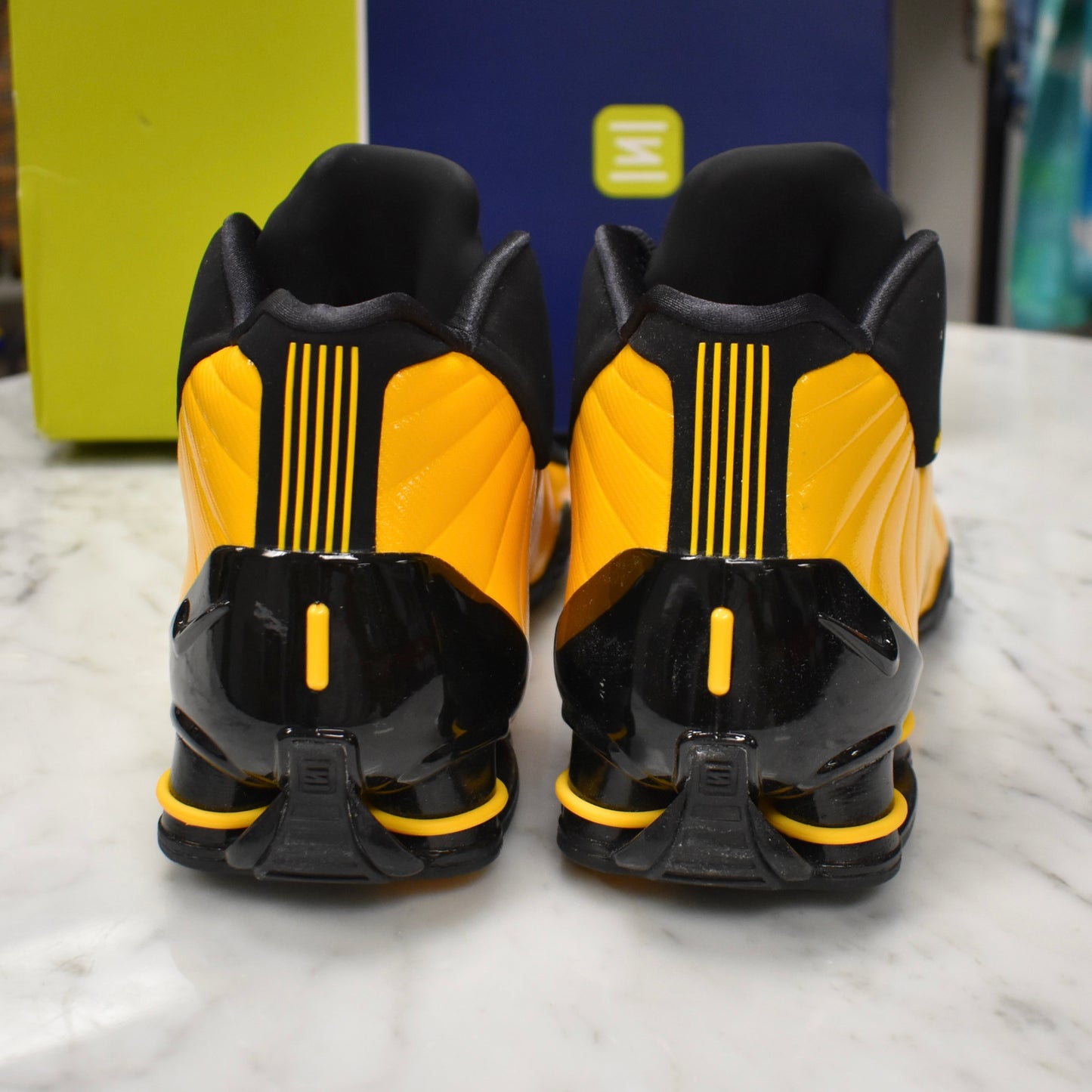 Nike - Shox BB4 (Black/University Gold)