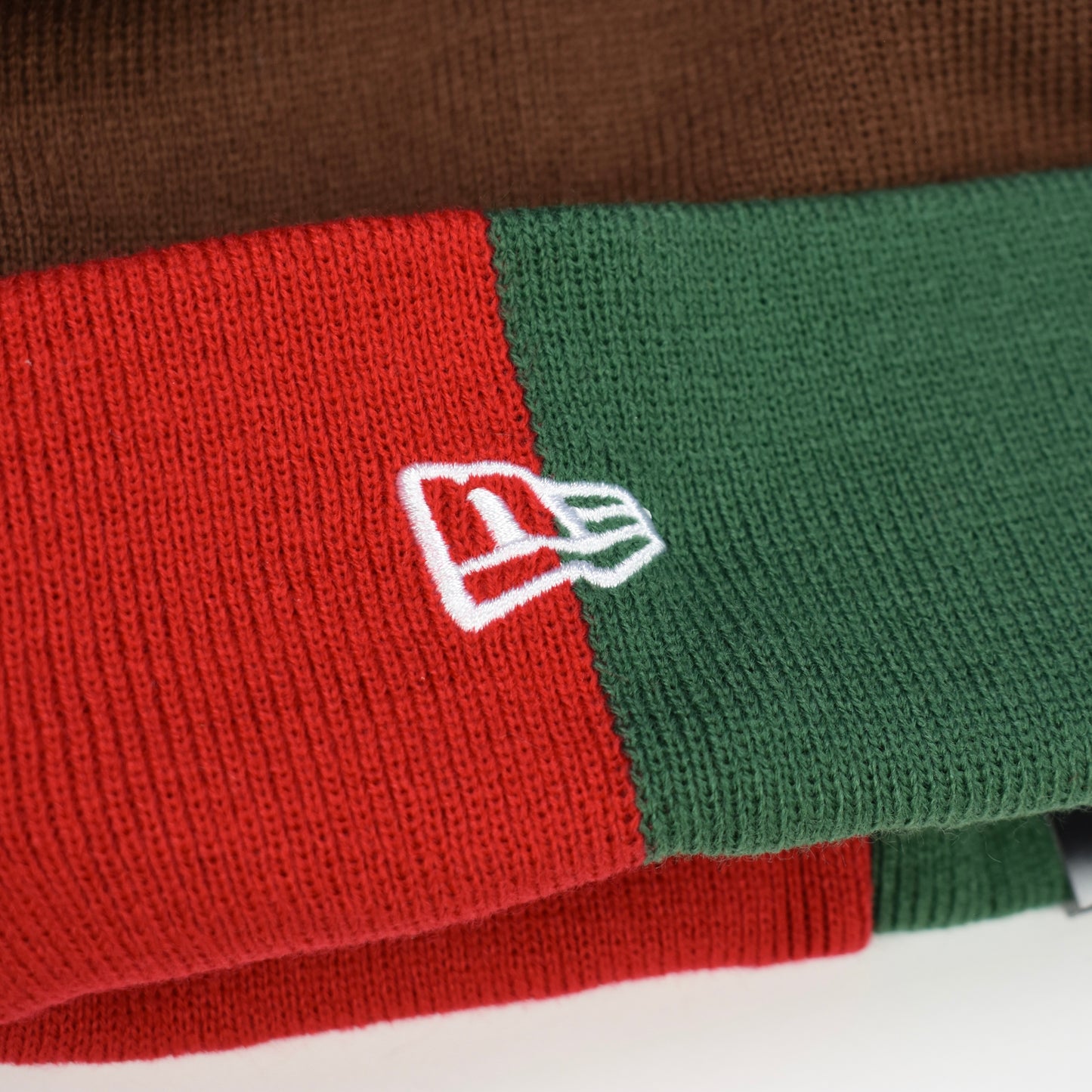 Supreme x New Era - Colorblock Box Logo Beanie (FW24)