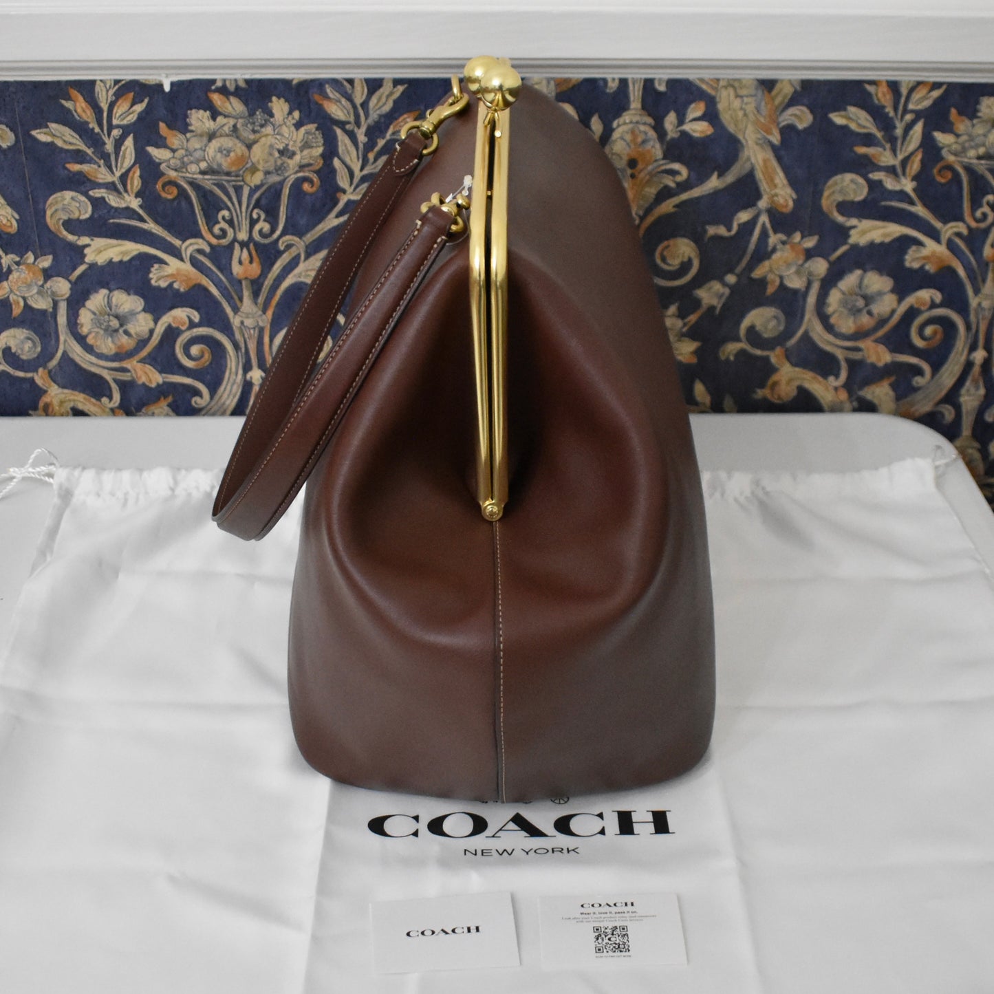 Coach - Large Kisslock Frame Bag (Dark Brown)