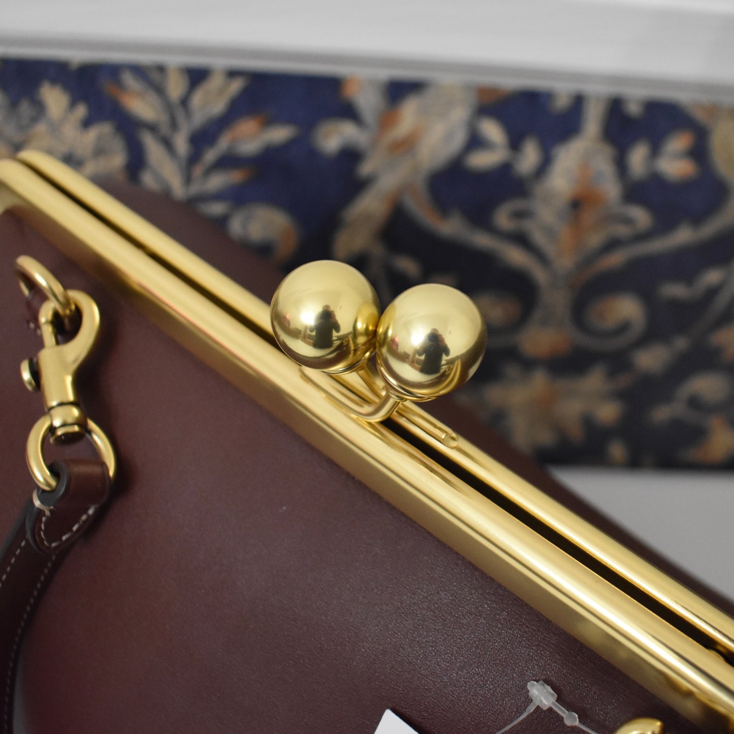 Coach - Large Kisslock Frame Bag (Dark Brown)