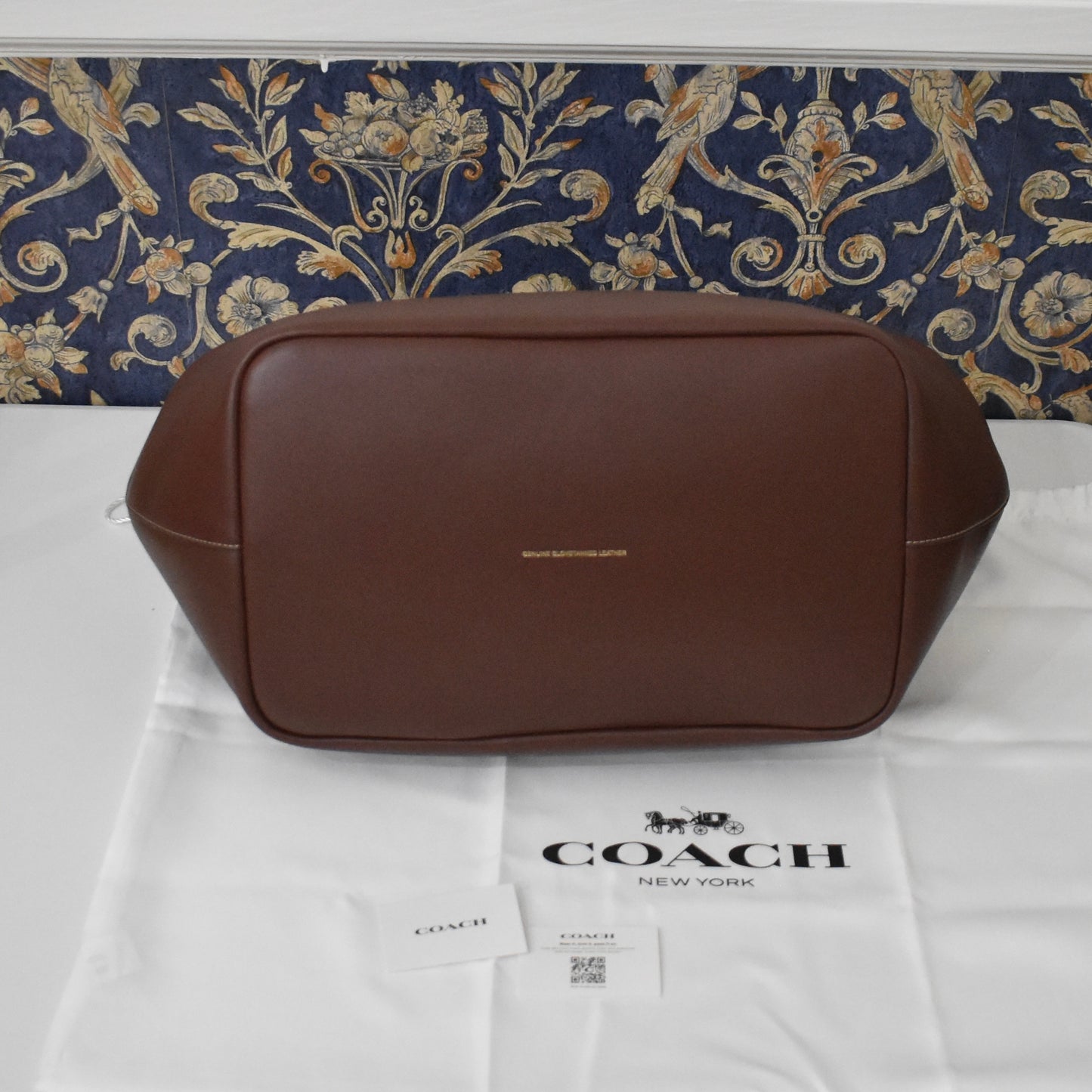 Coach - Large Kisslock Frame Bag (Dark Brown)