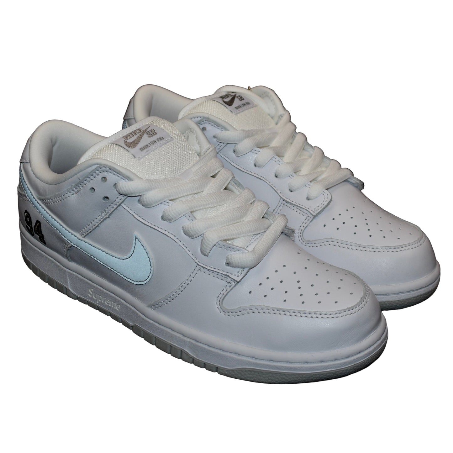Supreme x Nike - SB Dunk Low OG QS (White/Silver)