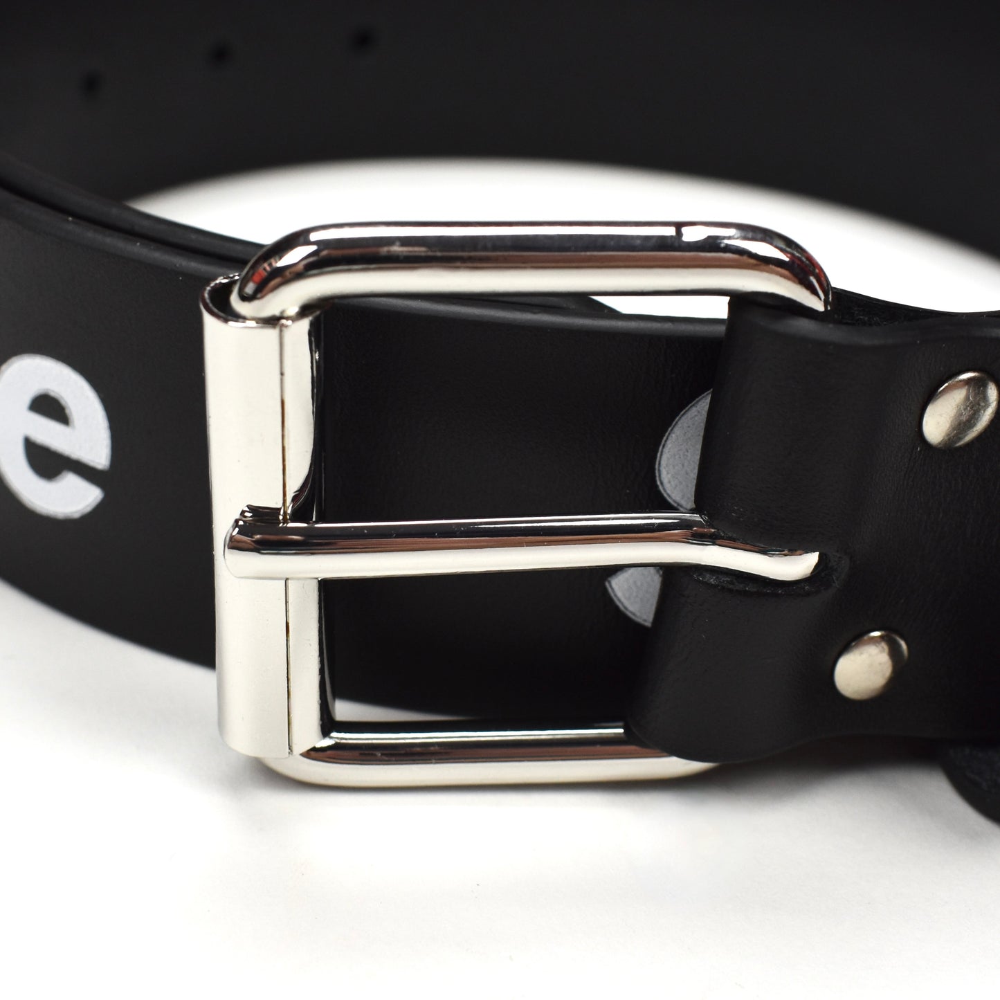 Supreme - Black Leather Repeat Logo Belt (FW25)