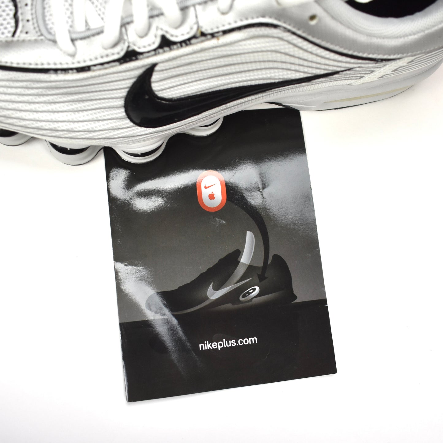 Nike - 2008 Air Max Dream / Shox (Metallic Silver)