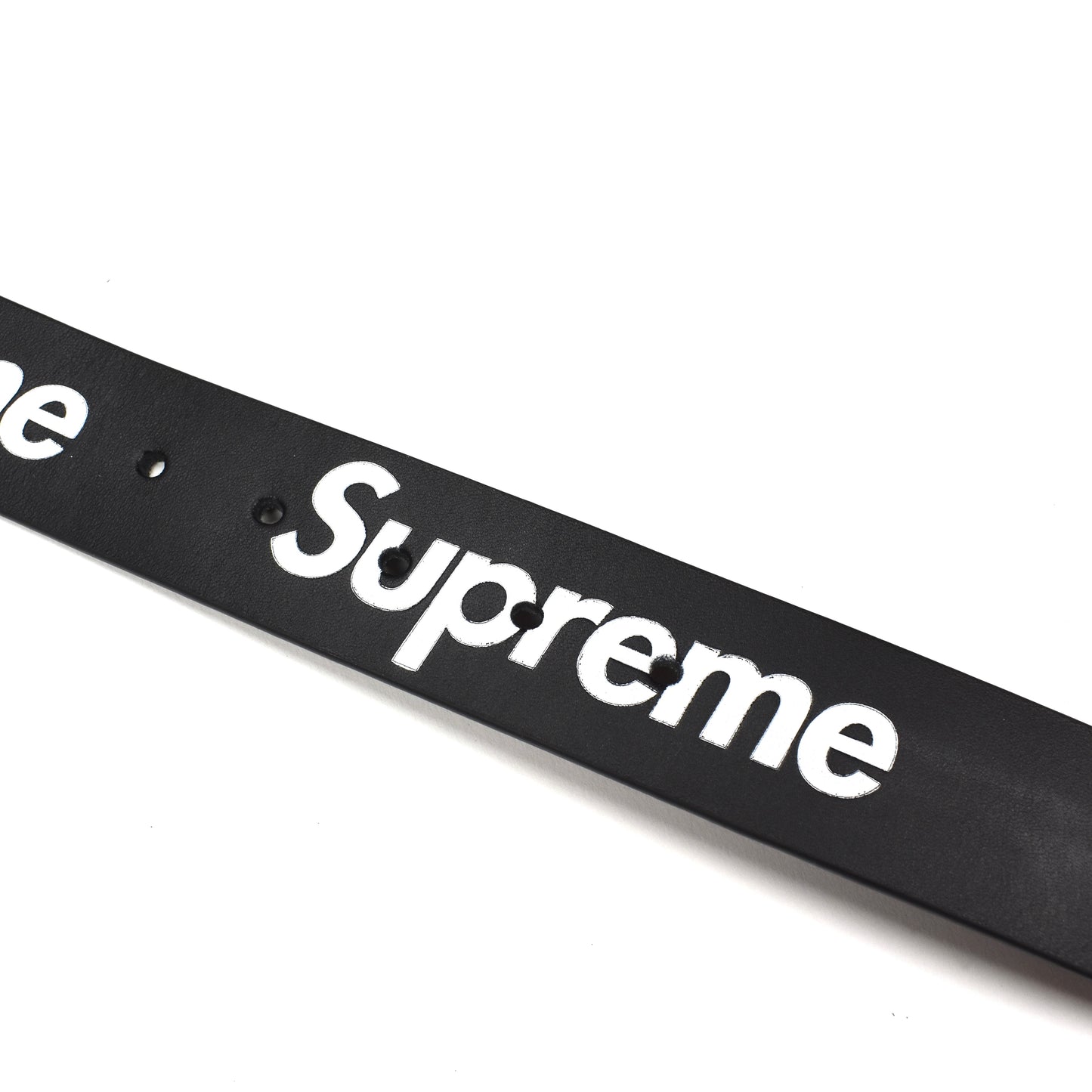 Supreme - Black Leather Repeat Logo Belt (FW25)