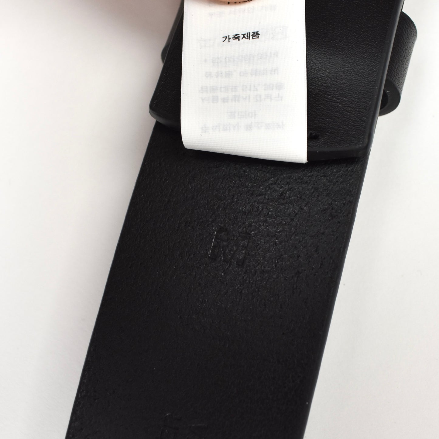Supreme - Black Leather Repeat Logo Belt (FW25)
