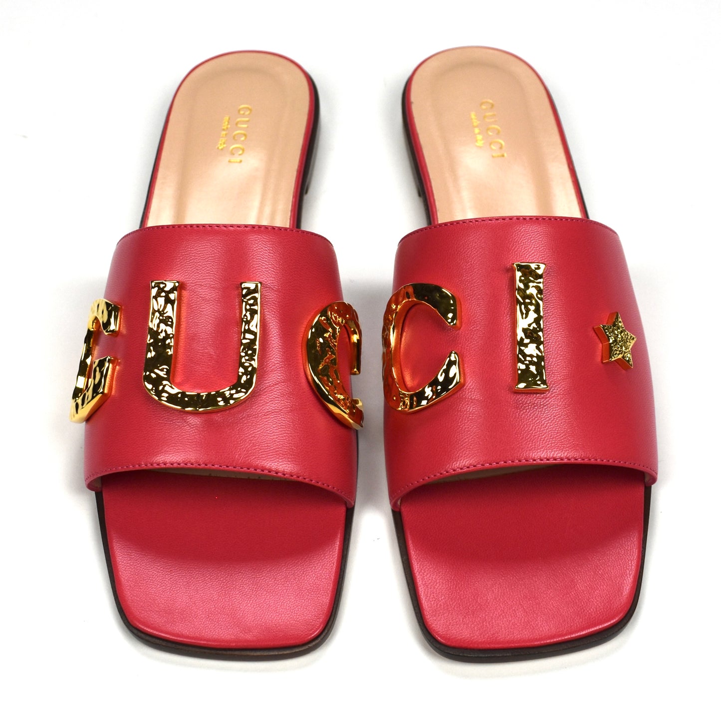 Gucci - Gold Logo Cara Slides (Runway Coral)