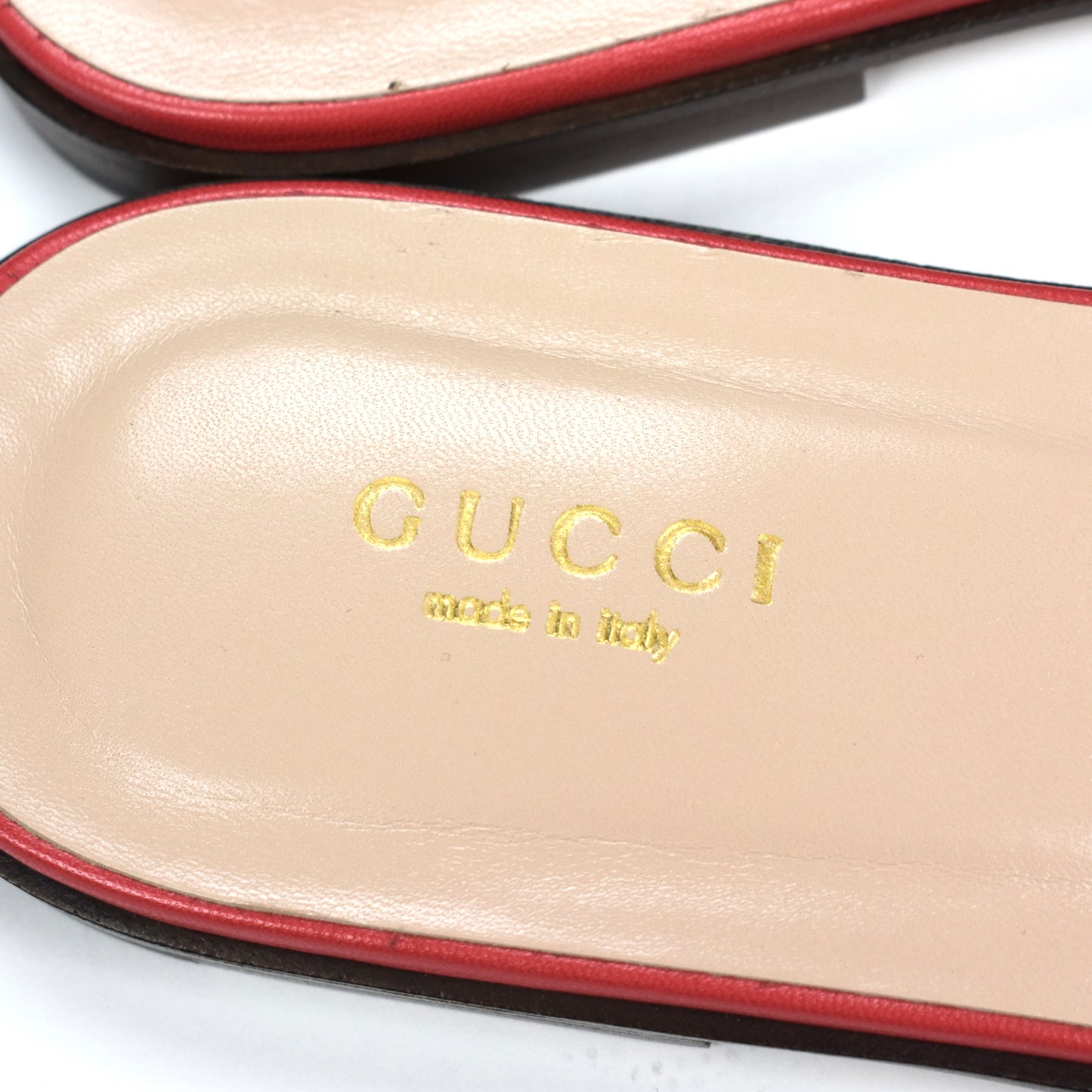 Gucci - Gold Logo Cara Slides (Runway Coral)