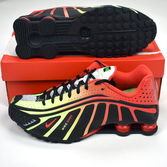 Nike - Shox R4 Neymar Jr. (Black/Gradient)