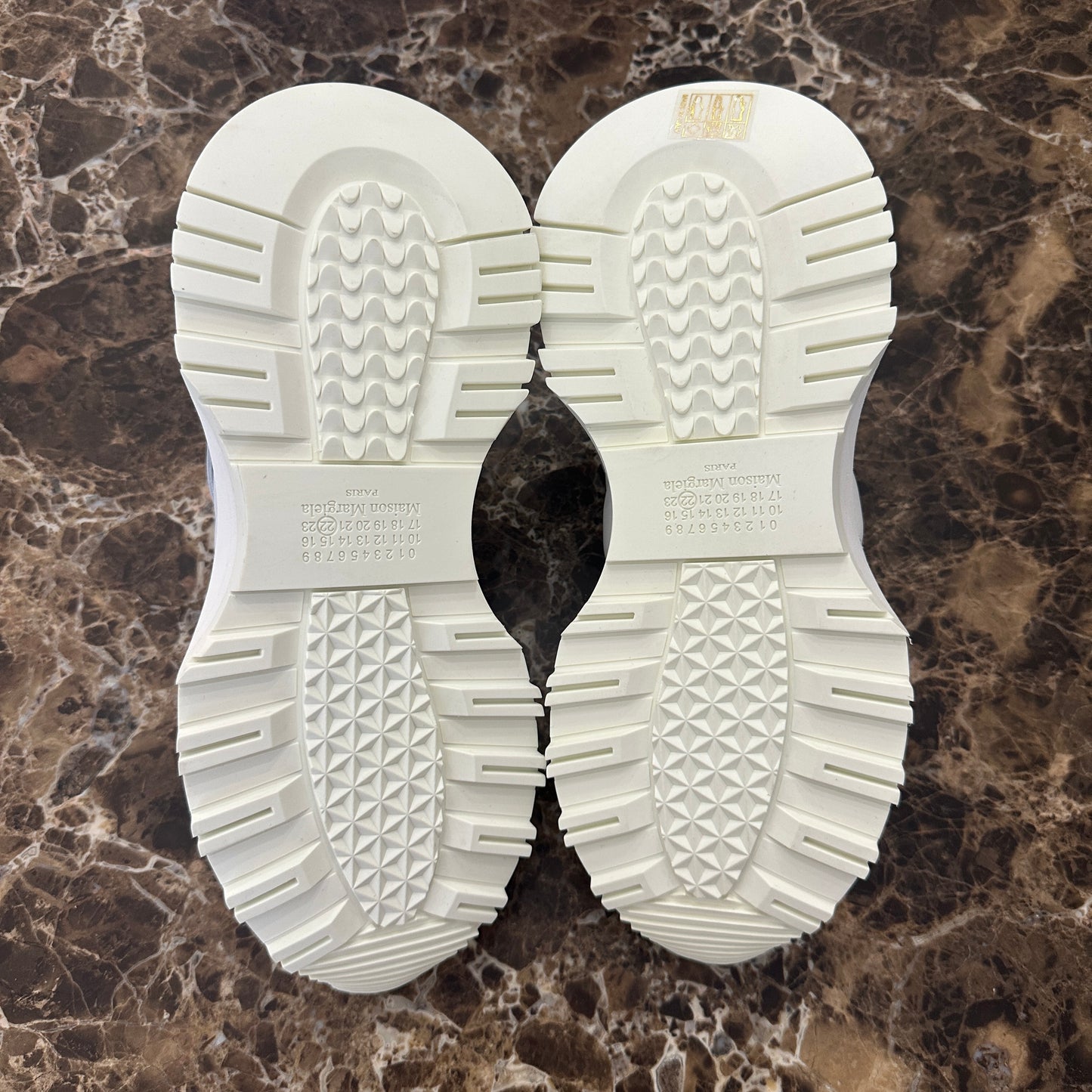 Maison Margiela - White Leather Evolution Runner Sneakers