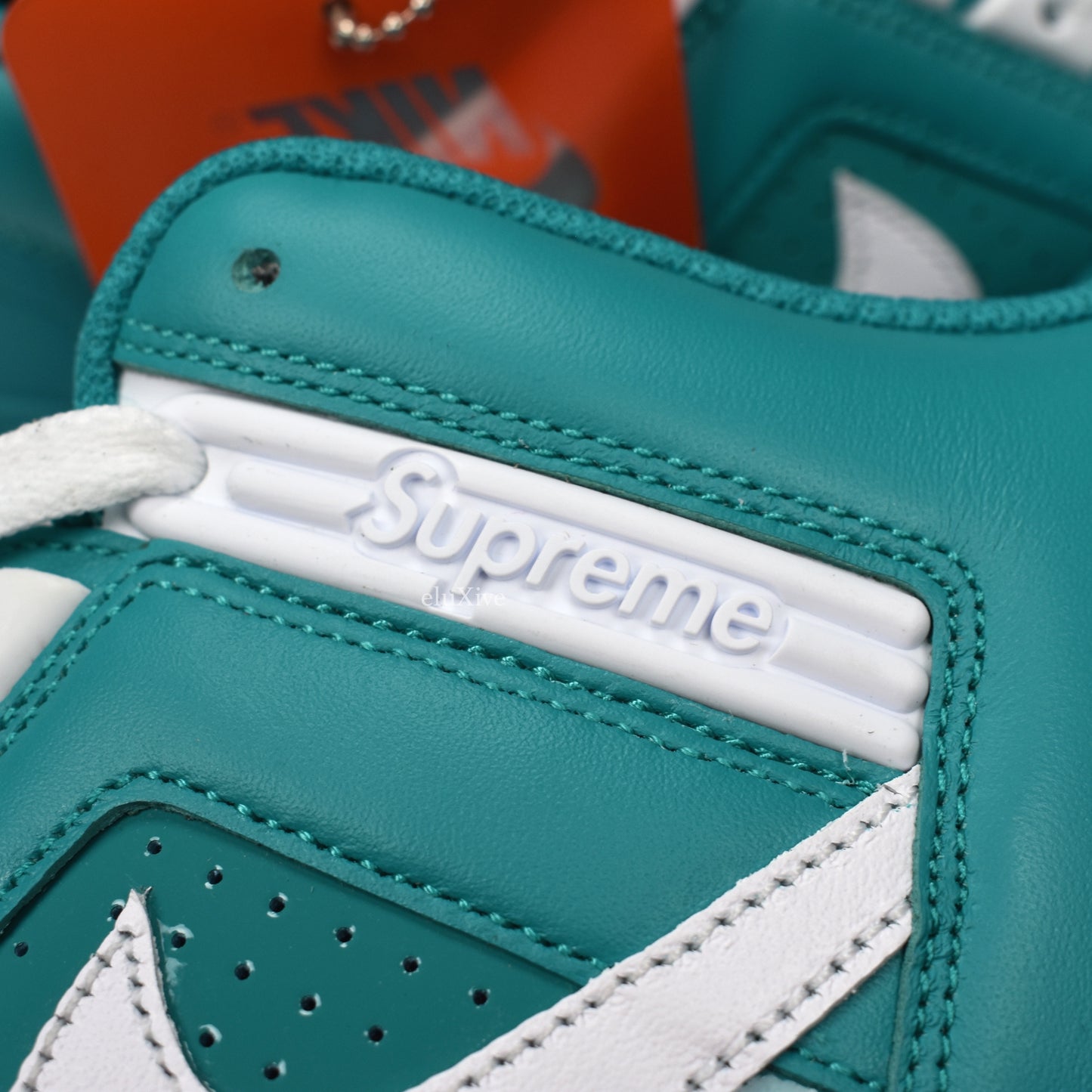 Supreme x Nike - SB Air Force 2 New Emerald