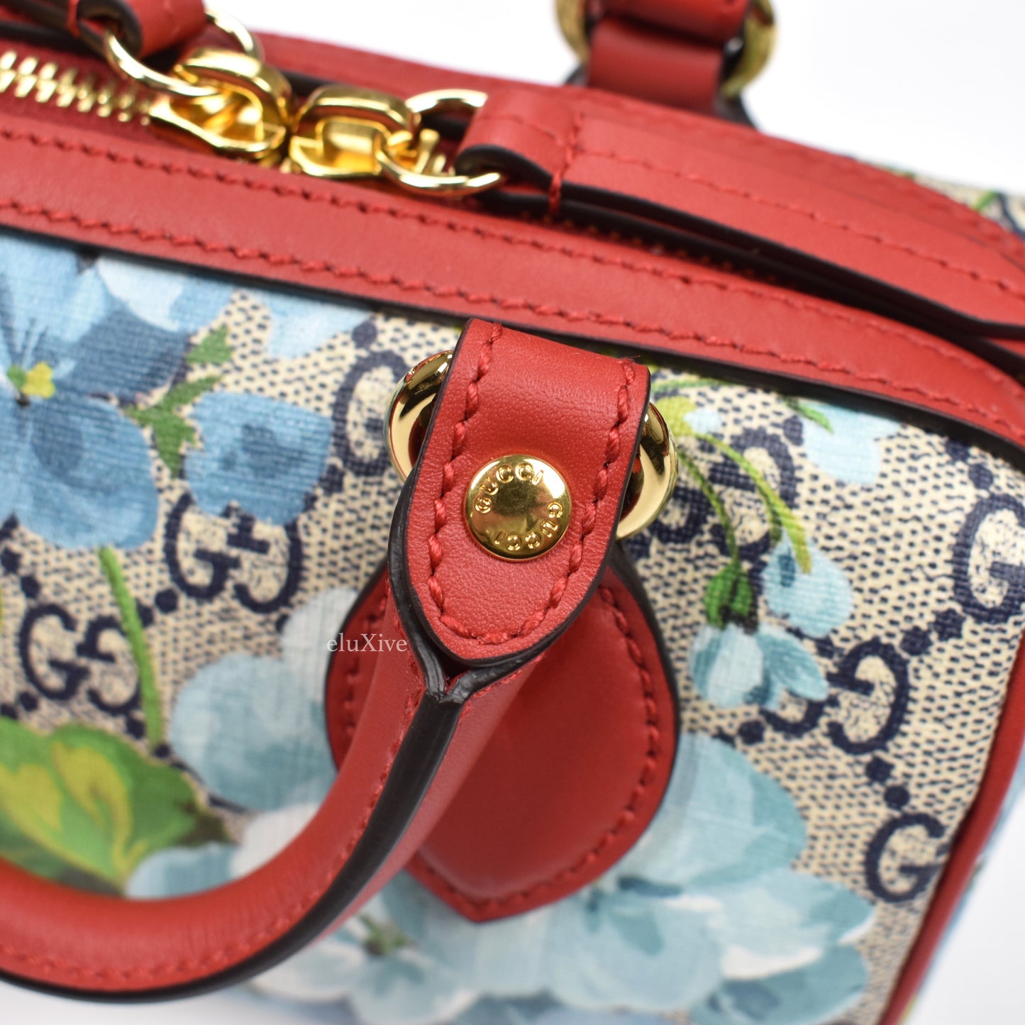 Gucci - Mini GG Supreme Blooms Print Bag