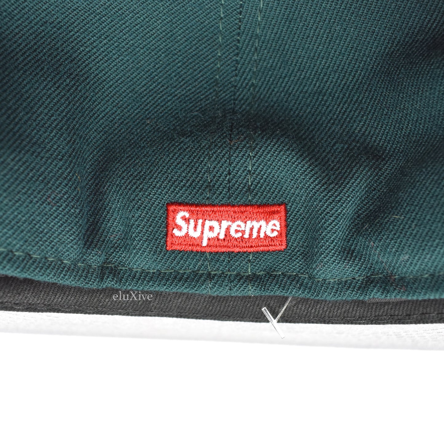Supreme x New Era - Classic Script Logo Fitted Hat (Green)