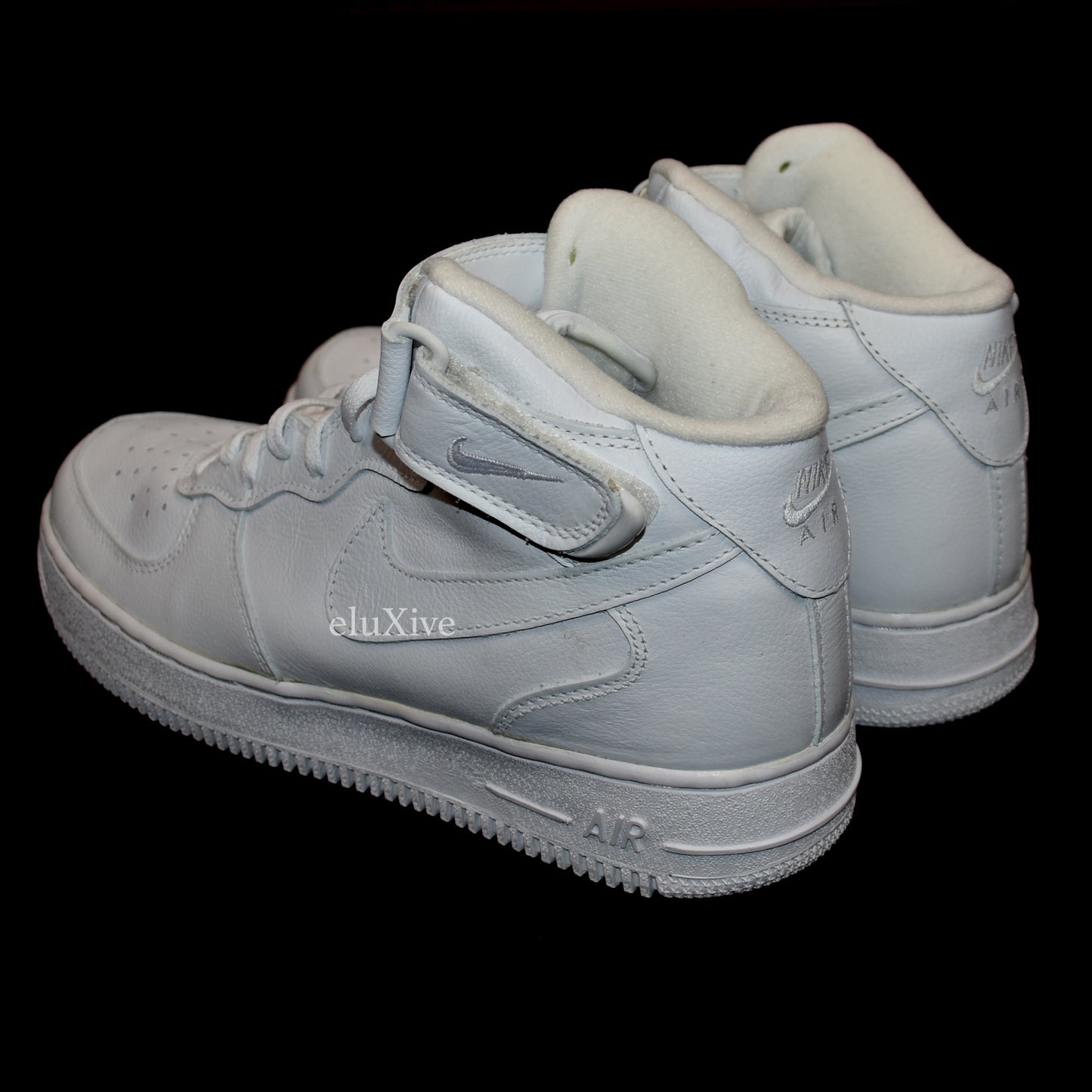 Nike - 2002 Air Force 1 Mid (White)
