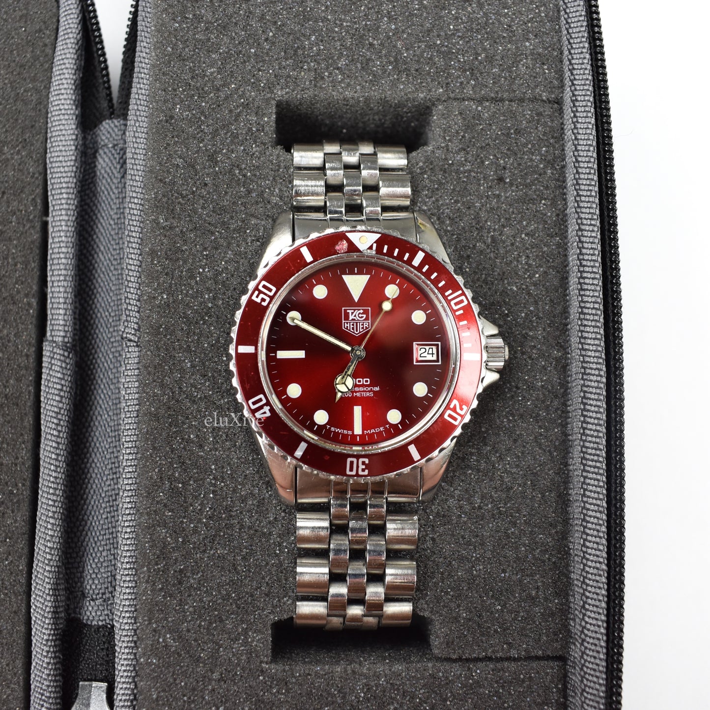 Tag Heuer - 1000 Professional Diver Watch (Red Dial)