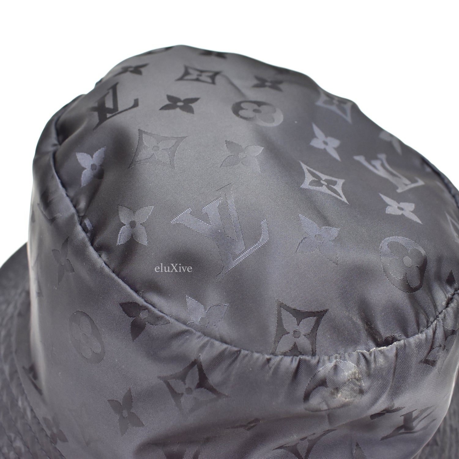 LOUIS VUITTON Nylon Monogram Reversible Pillow Bob Bucket Hat M