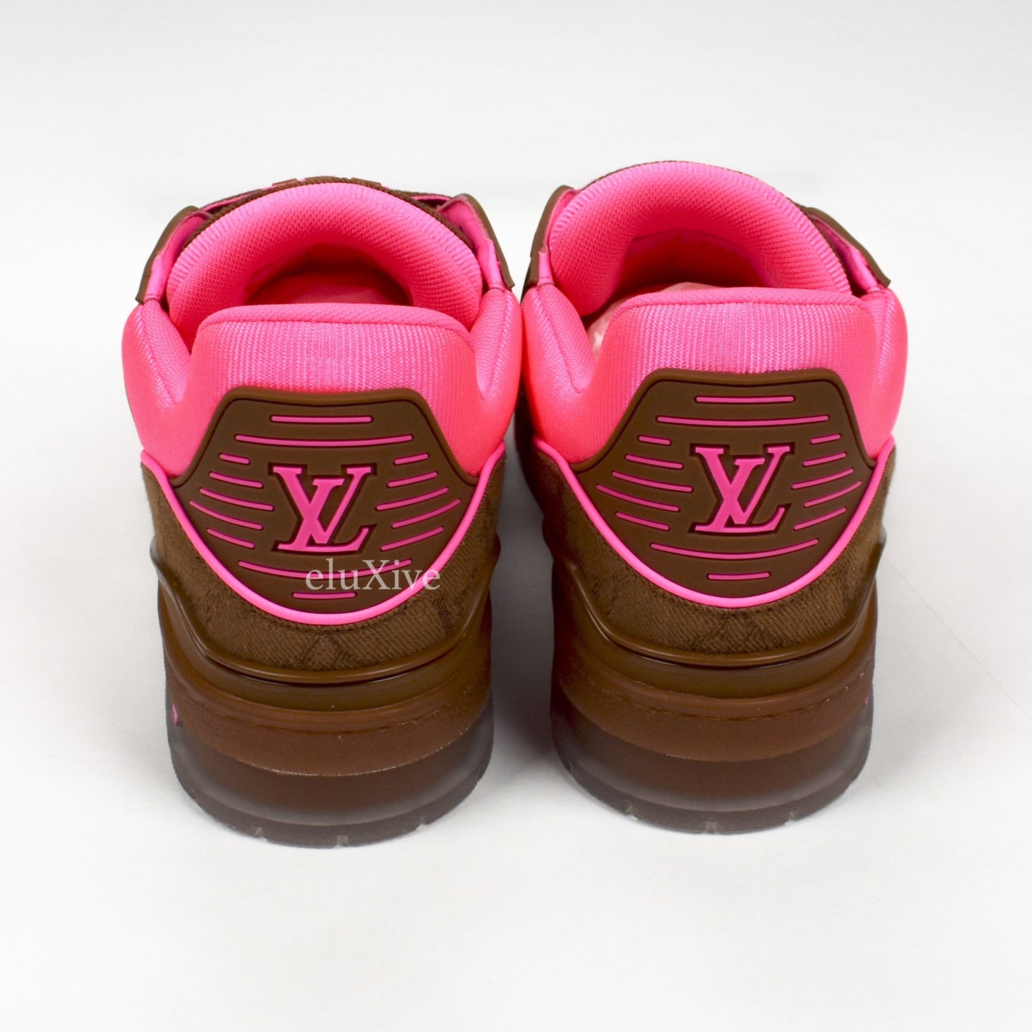 Louis Vuitton Trainer Pink Brown Shoes 8 for Sale in Brentwood, NY