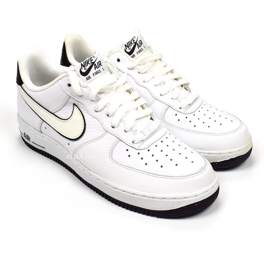 Nike - Air Force 1 Low White / Black Outlined Swoosh (2011)
