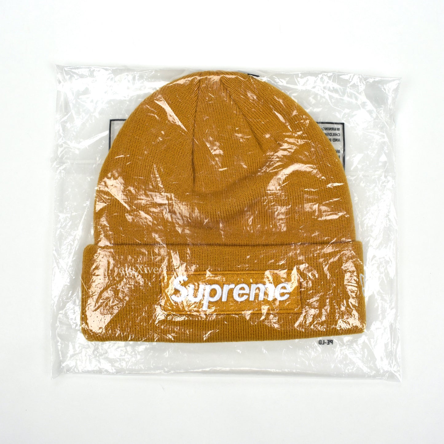 Supreme x New Era - Mustard Box Logo Beanie (FW21)