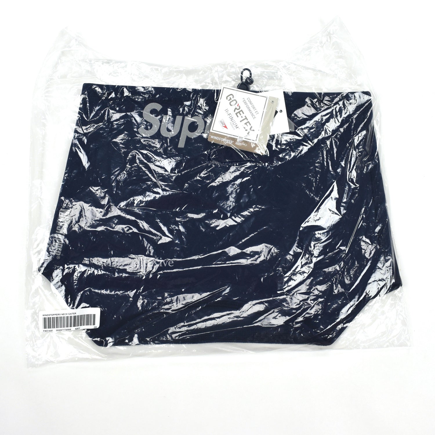 Supreme - Gore-Tex Reflective Logo Neck Gaiter (Navy) – eluXive