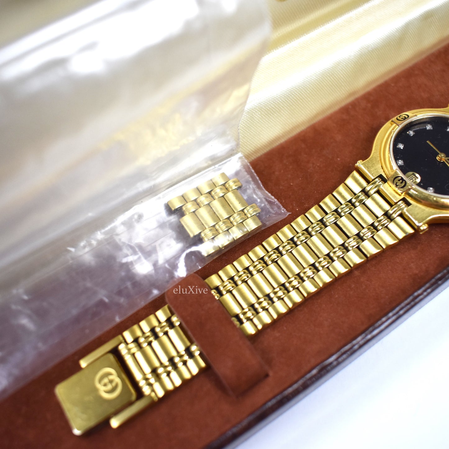 Gucci - 9200M Gold / Diamond Dial Watch