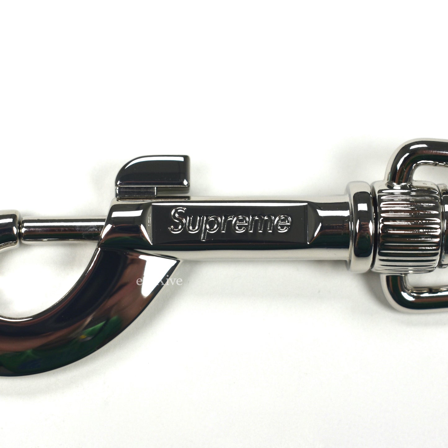 Supreme x Tiffany - Silver Box Logo Oval Keychain
