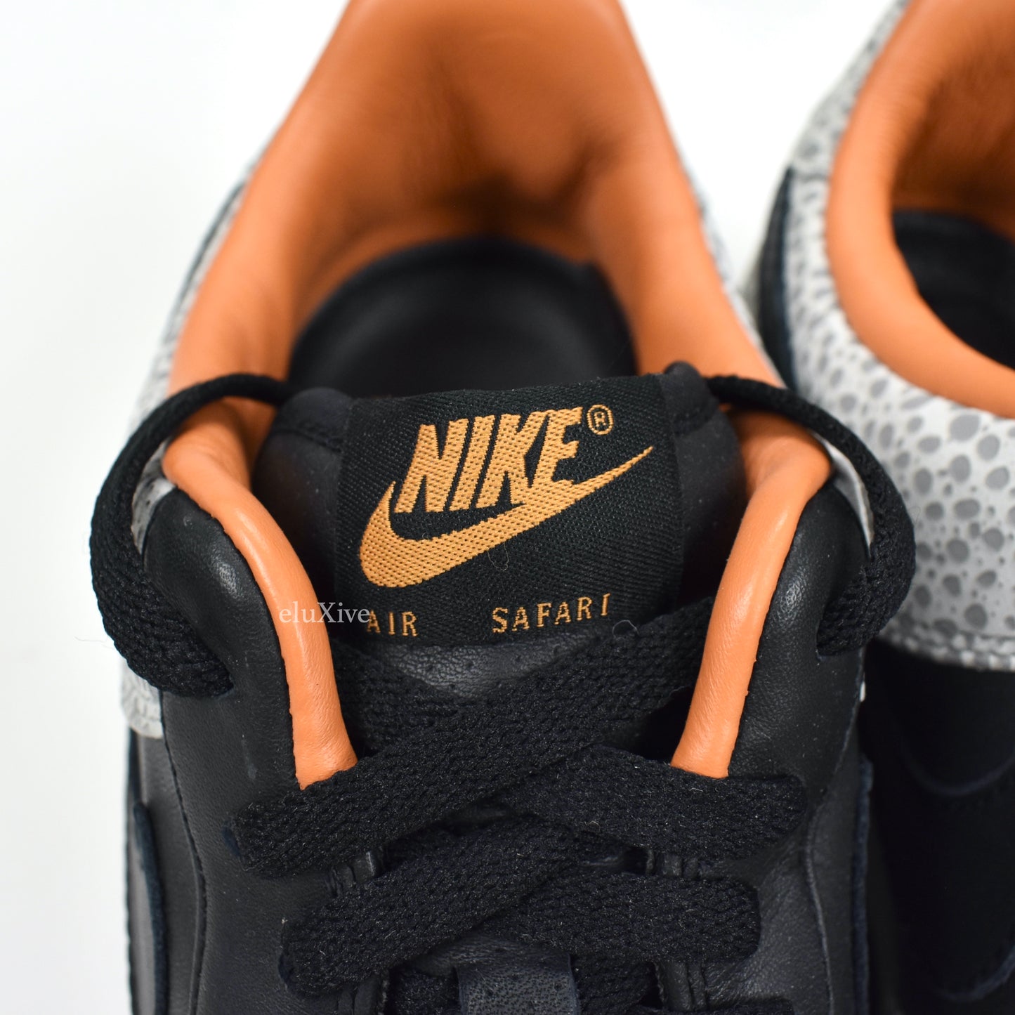 Nike - Air Force 1 Low Supreme 'Safari'