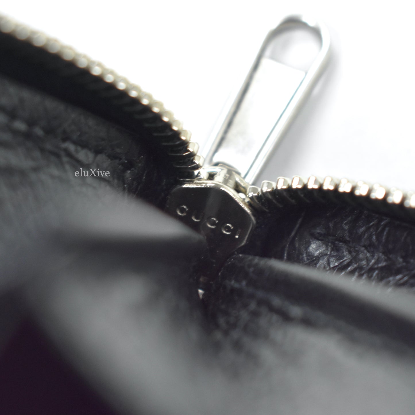 Gucci - Black Leather GG Logo Zip Wallet