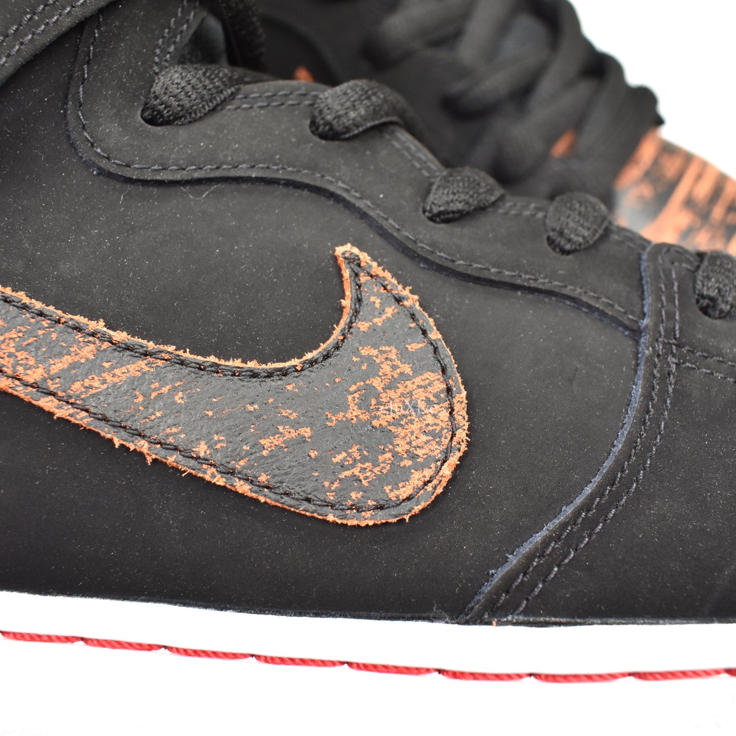Nike - Dunk High Pro SB 'Distressed Leather'
