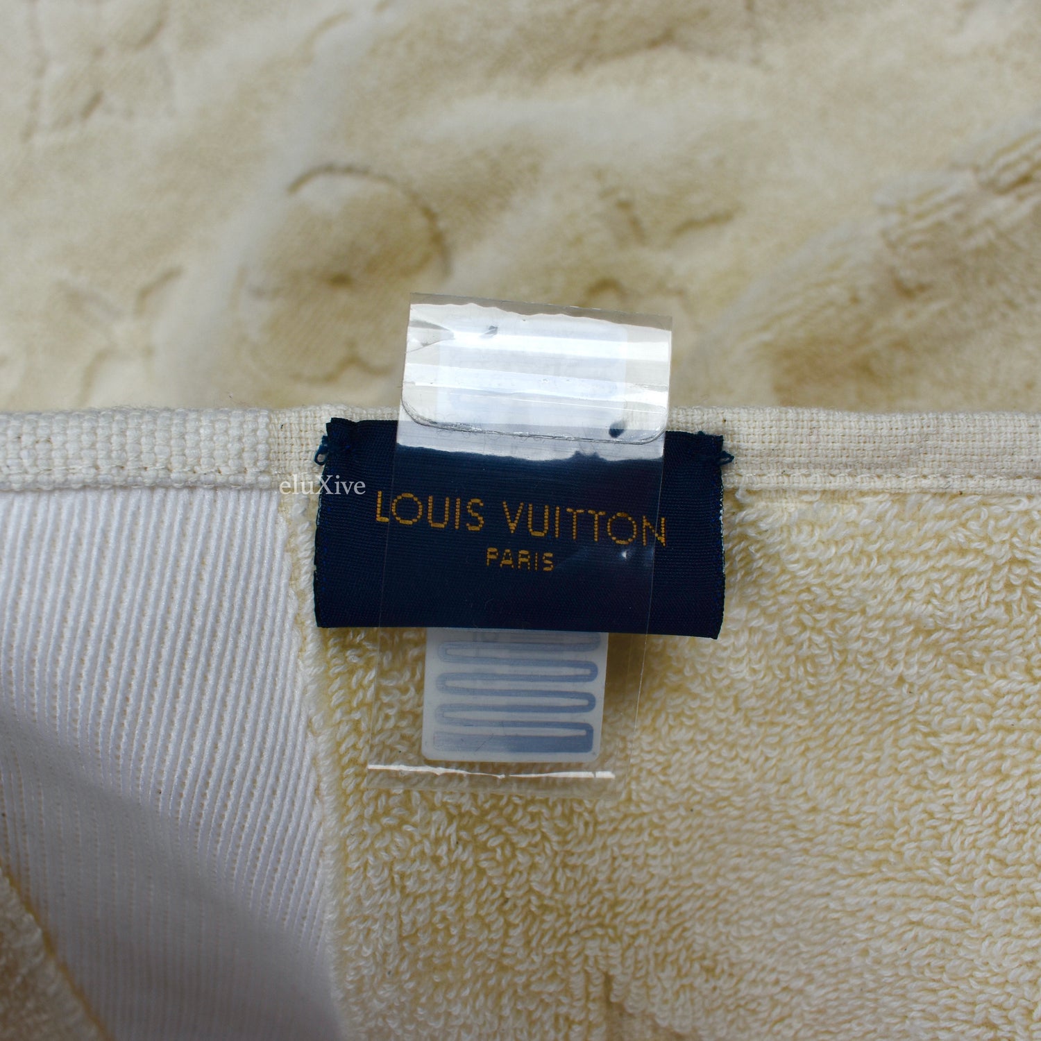 Louis Vuitton - Cream Beige LV Monogram Woven Beach Towel – eluXive