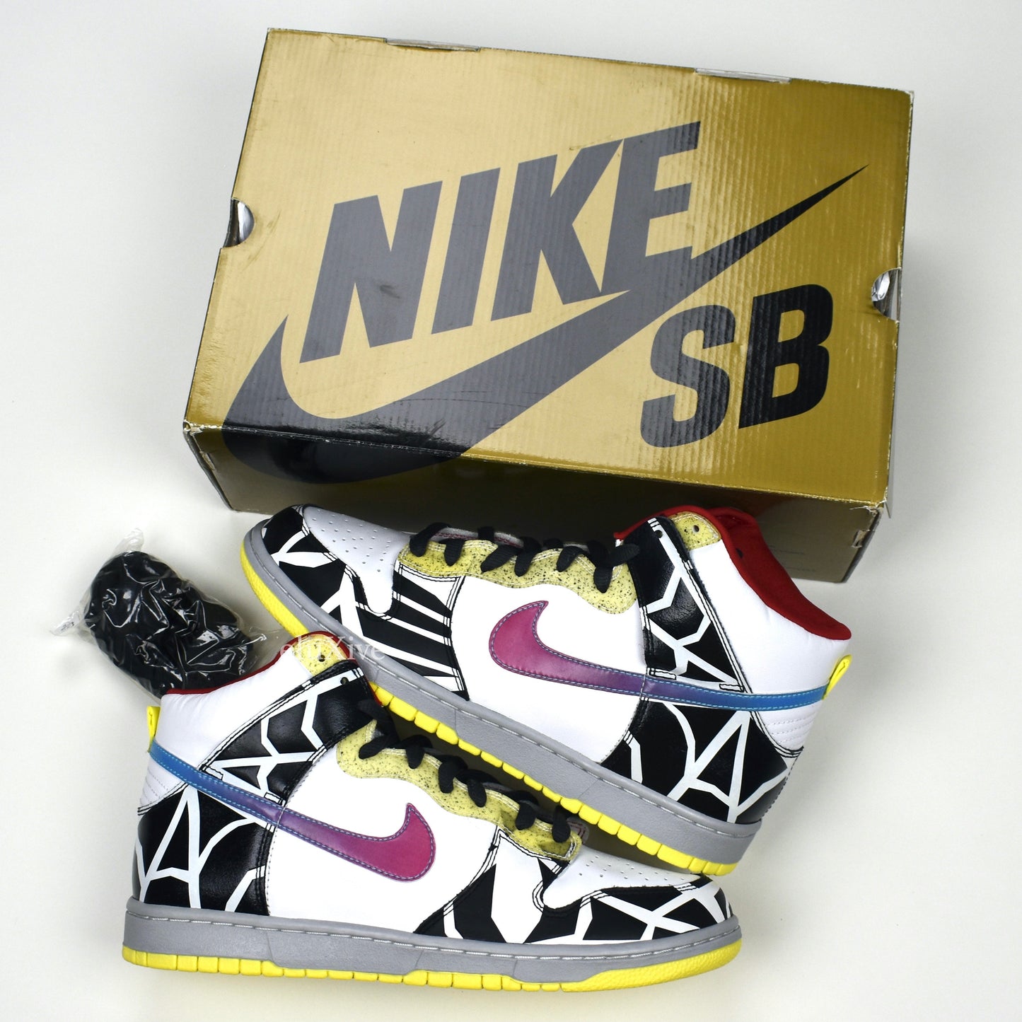 Nike - Dunk High Premium SB 'Thrashin' â eluXive
