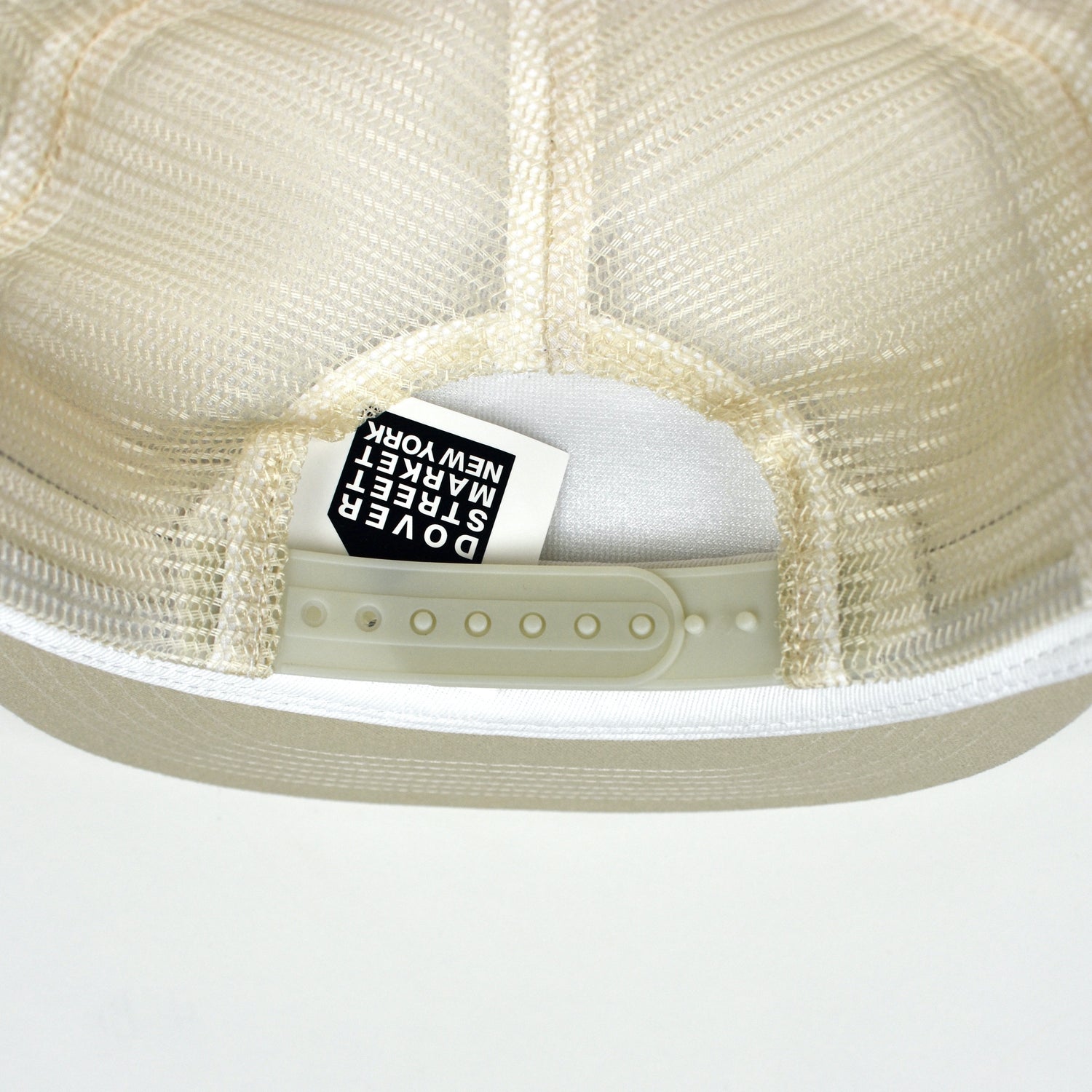 Supreme - Highest Logo Trucker Hat (Stone Beige) – eluXive