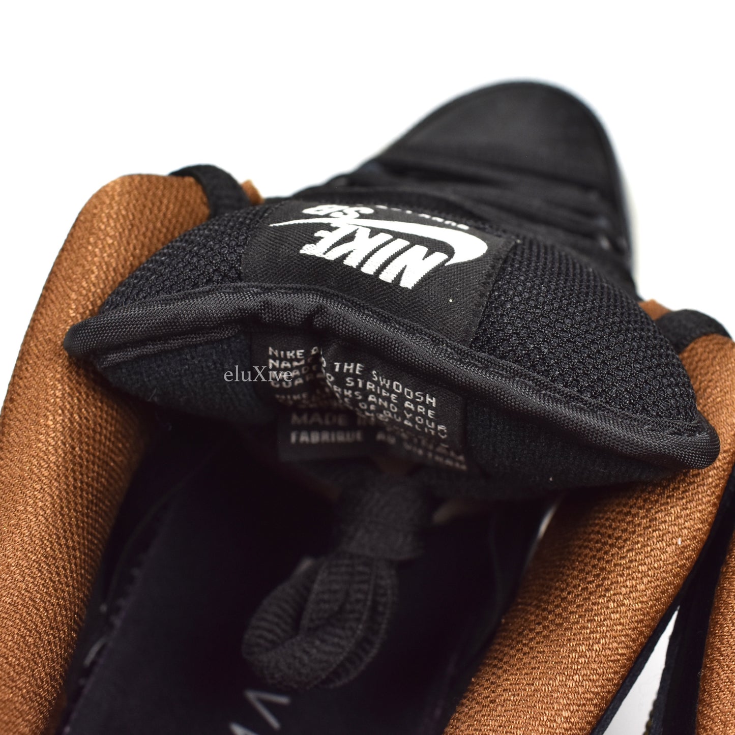 Nike - Dunk Low Premium SB QS 'Black Rain'