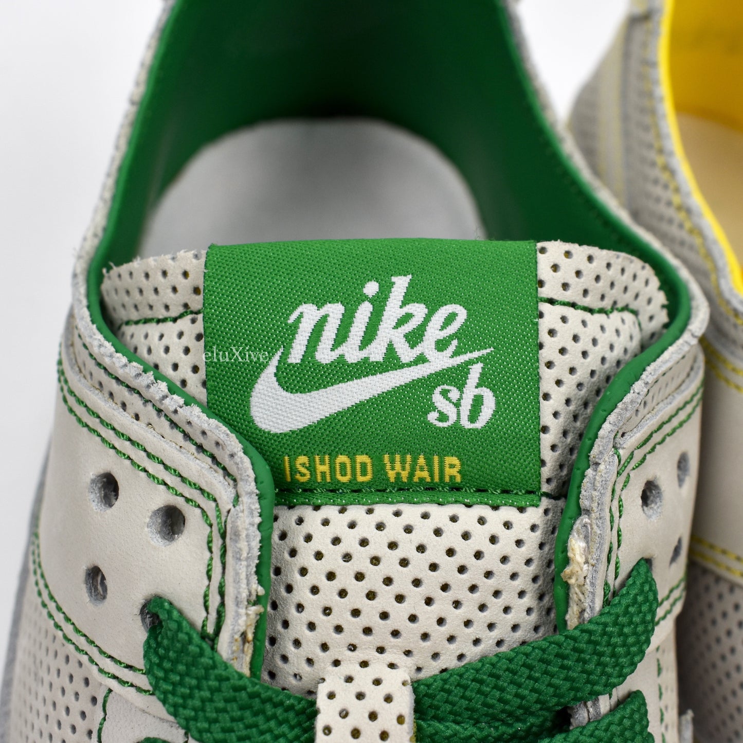 Nike x Ishod Wair - SB Zoom Dunk Low Pro Decon QS 'Mismatch'