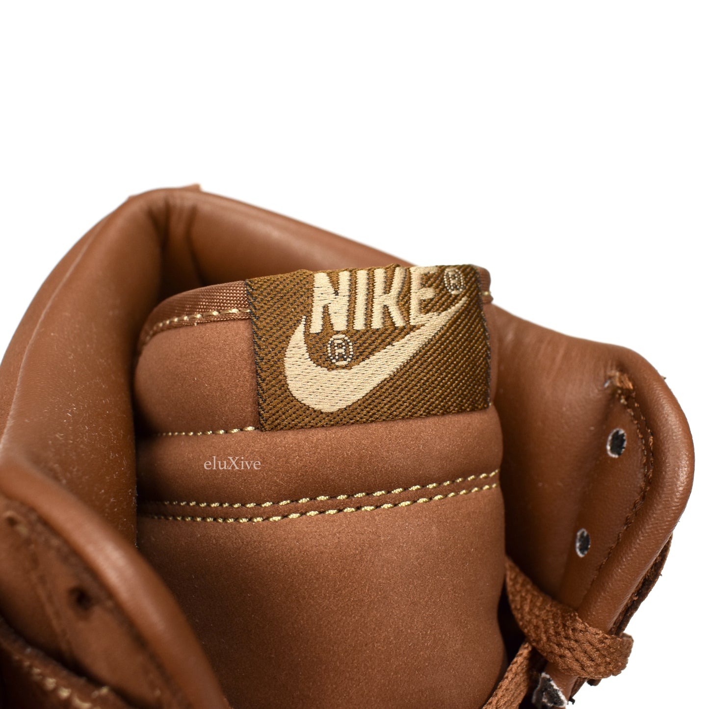 Nike - Dunk Hi Premium 'Mighty Crown'