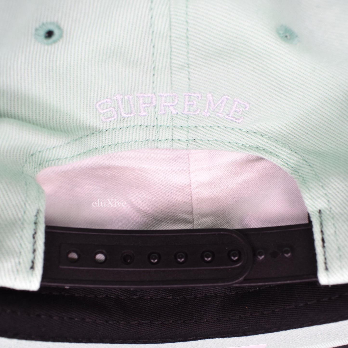 Supreme - Mint Green 'Friends' Logo Hat