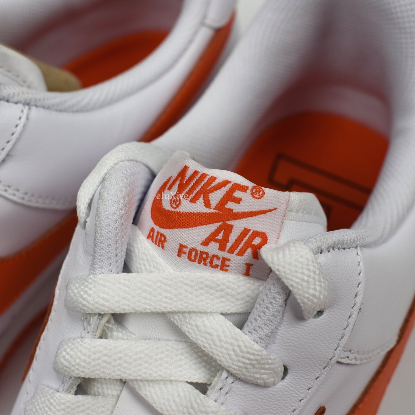 Nike - Air Force 1 '07 (White/Orange Blaze)
