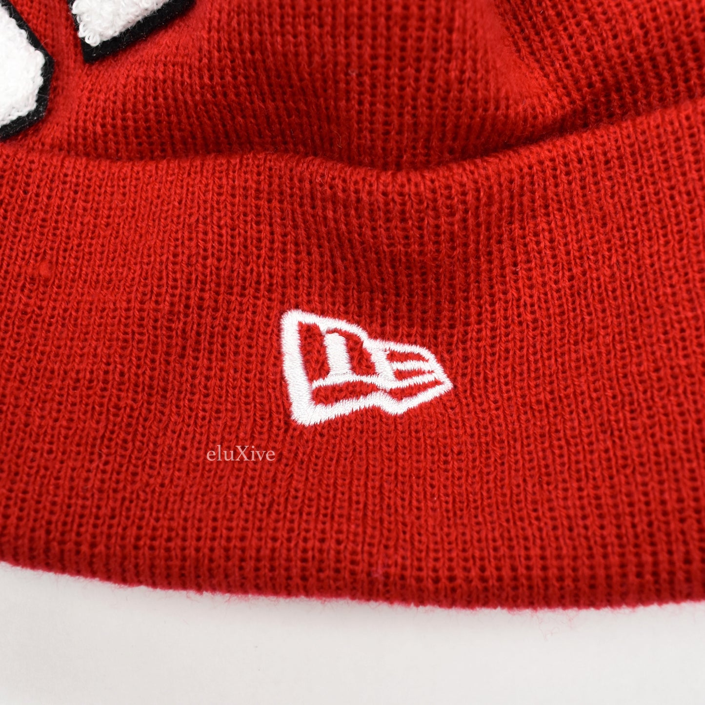 Supreme x New Era - Big Arc Logo Beanie (Red)