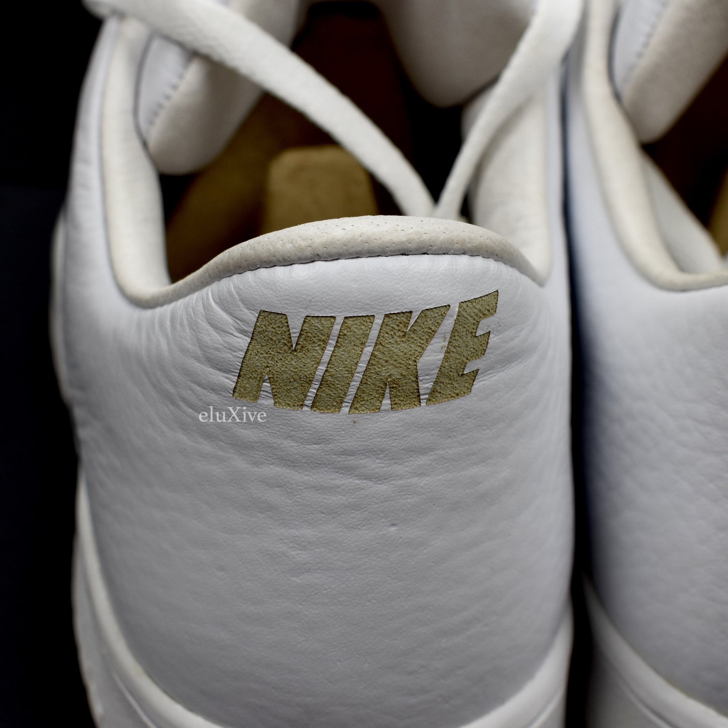 Nike - Dunk Low Supreme 'Seamless' (White)